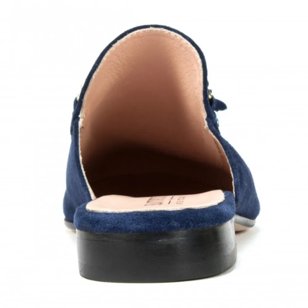 Abelle Navy Summit White Mountain Clog