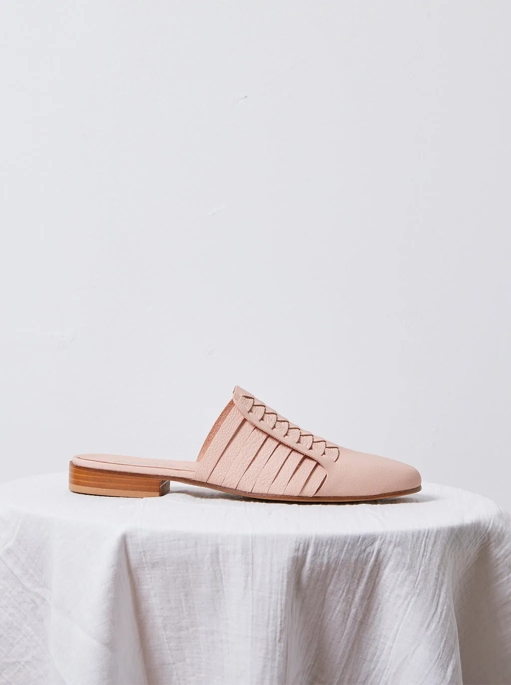 Archive Sale Leather Woven Slides in Sirena
