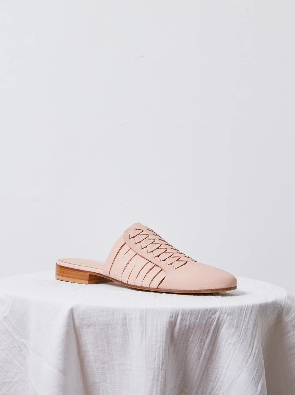 Archive Sale Leather Woven Slides in Sirena