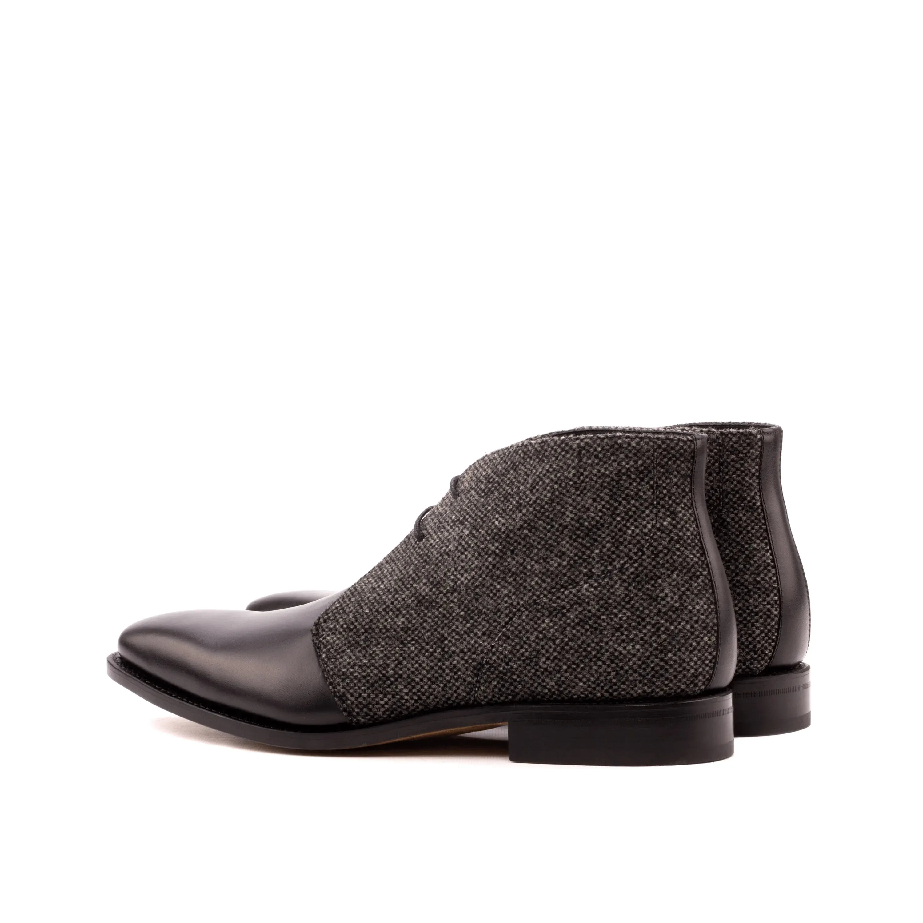 Artemon Chukka boots