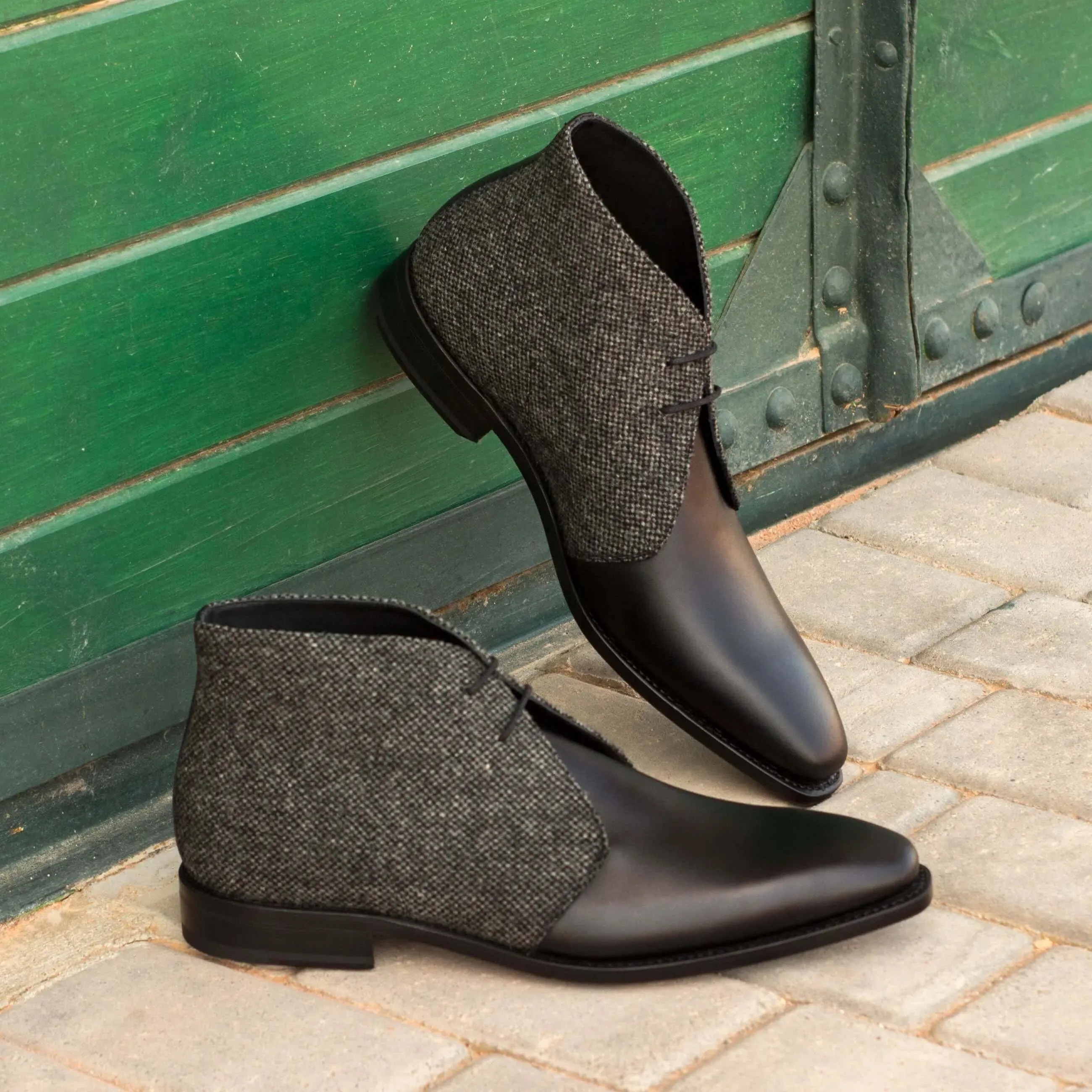Artemon Chukka boots