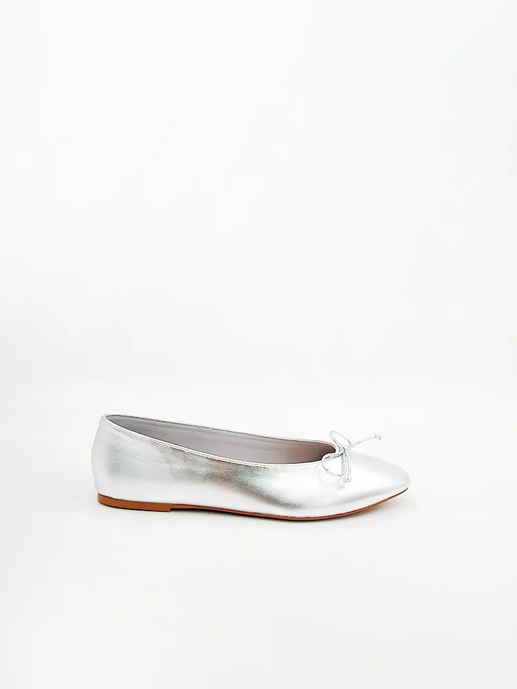 BALLERINA IN SILVER