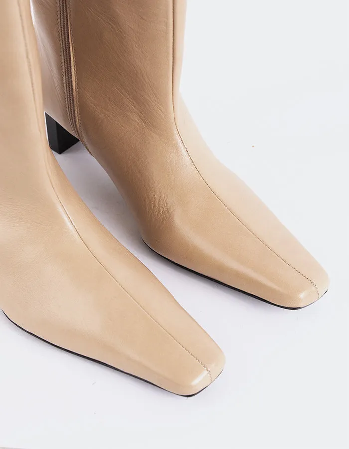 Blanzy Camel Leather