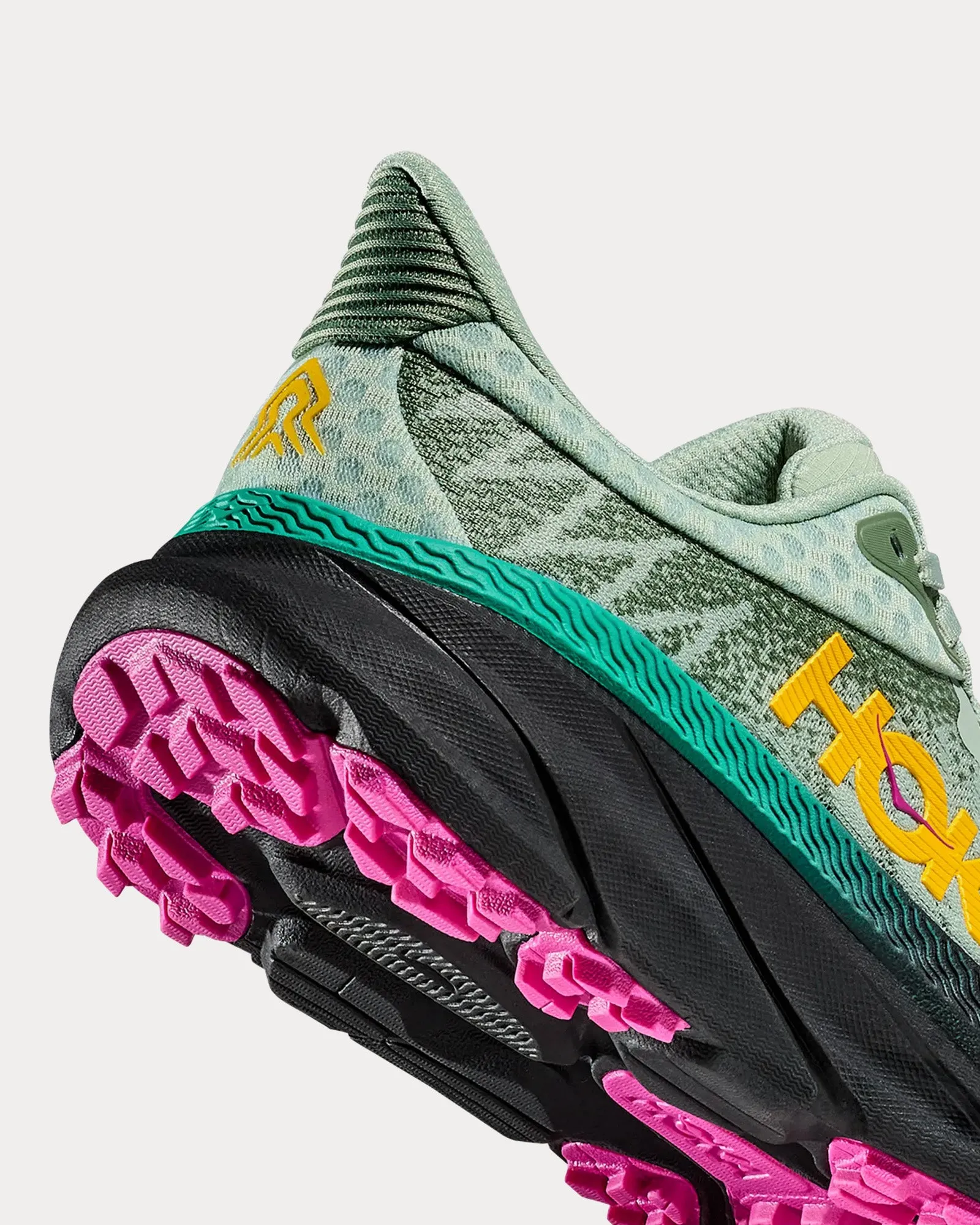 Challenger 7 Aloe Vera / Black Running Shoes