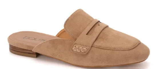 Corky's It's Fall Y'all Mule in Camel Suede