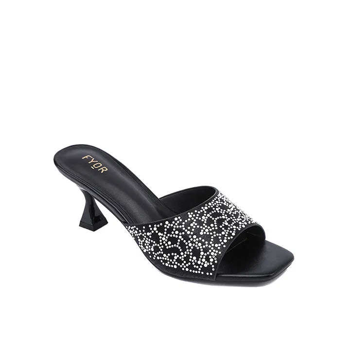 Crystal Sculpted Heel HL 242