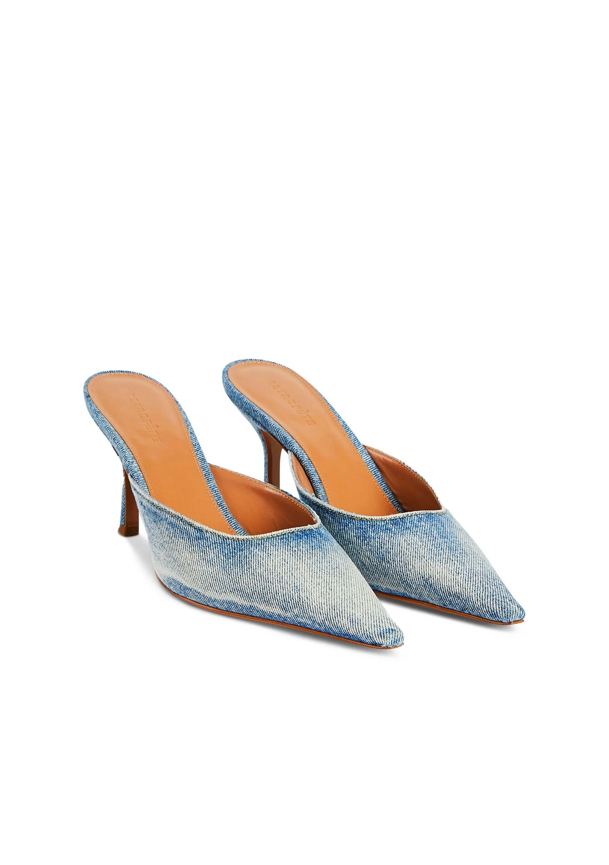 Daphne Mule