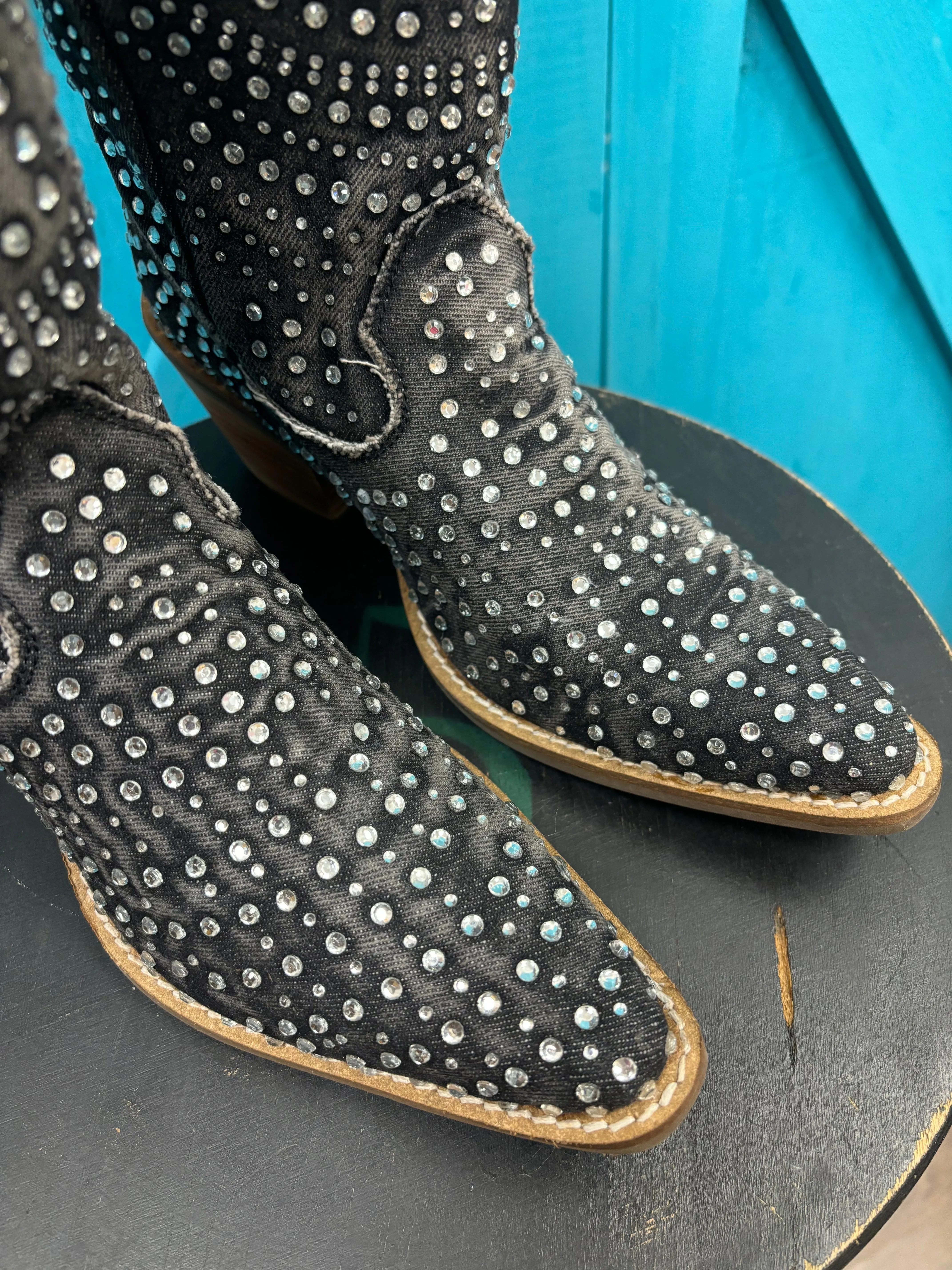 Dingo Women's Black Honkytonk Honey Denim Snip Toe Tall Cowgirl Boots DI162