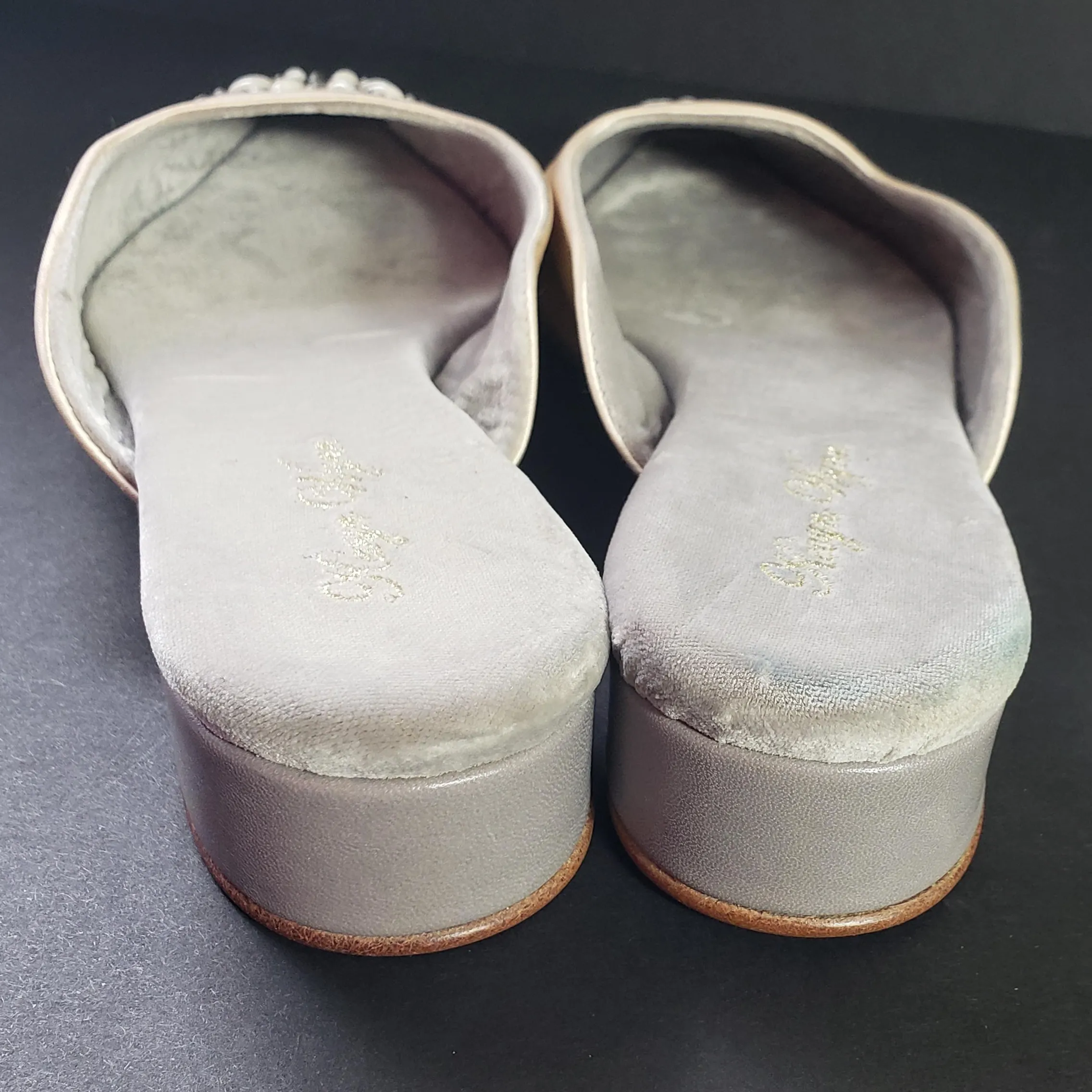 Kevin Wynn Satin Slippers Size 8
