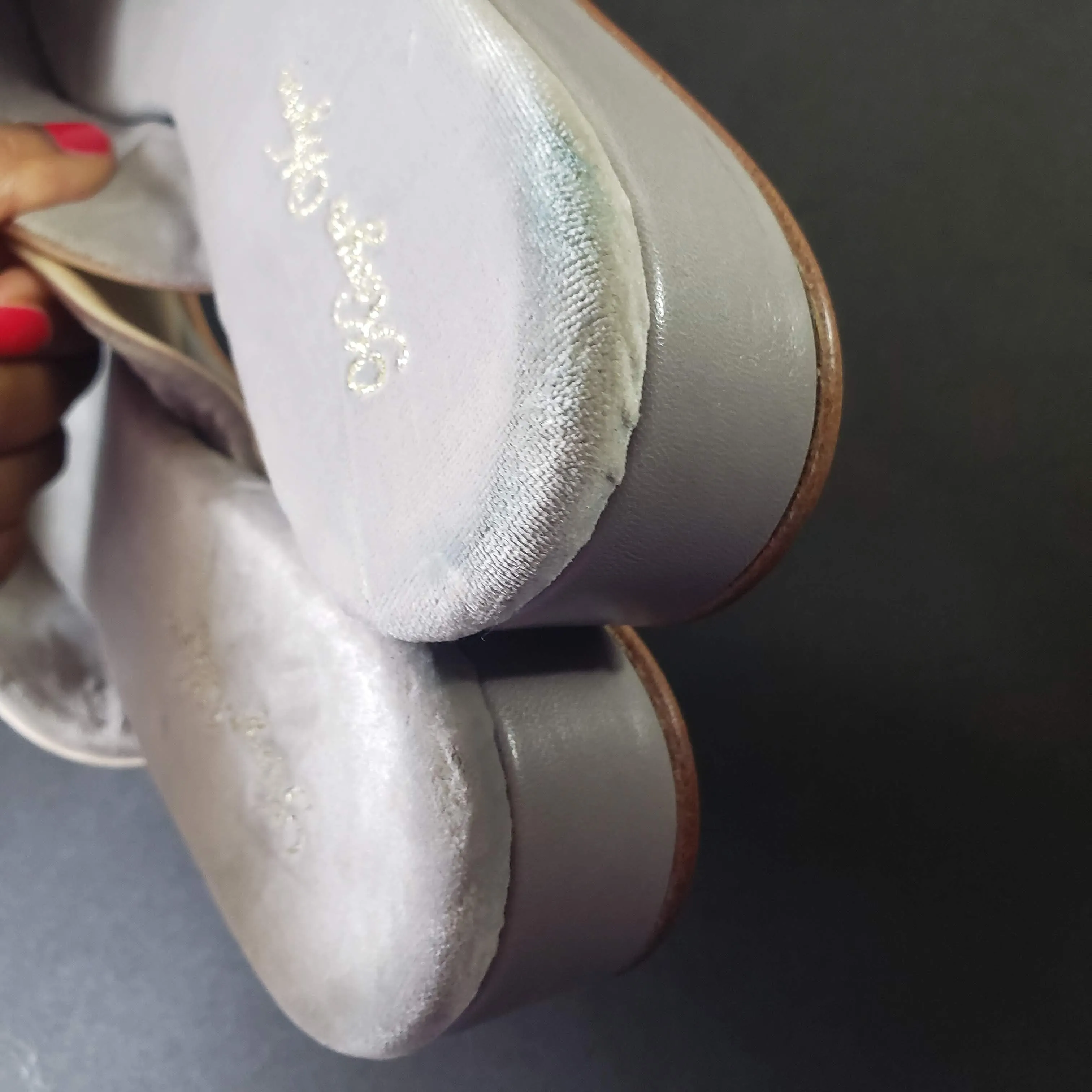 Kevin Wynn Satin Slippers Size 8