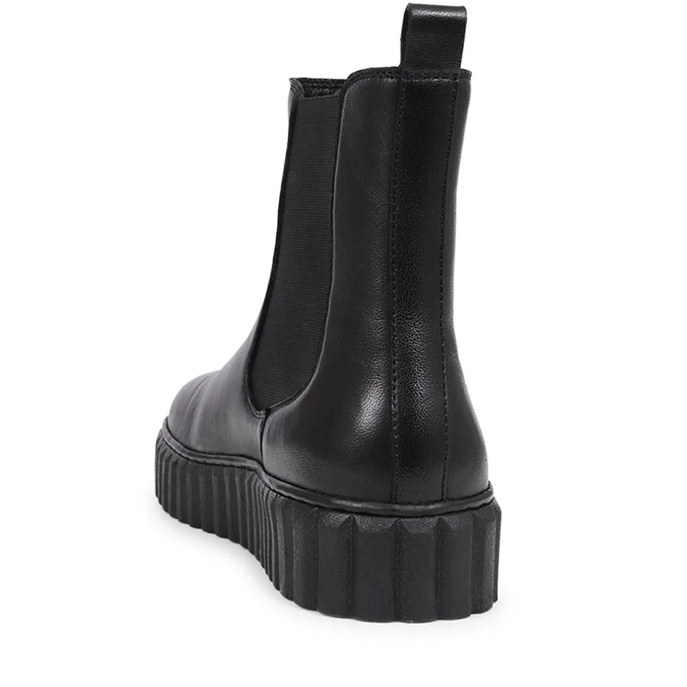 Laure Leather Chelsea Boots - LAURE / 326 178