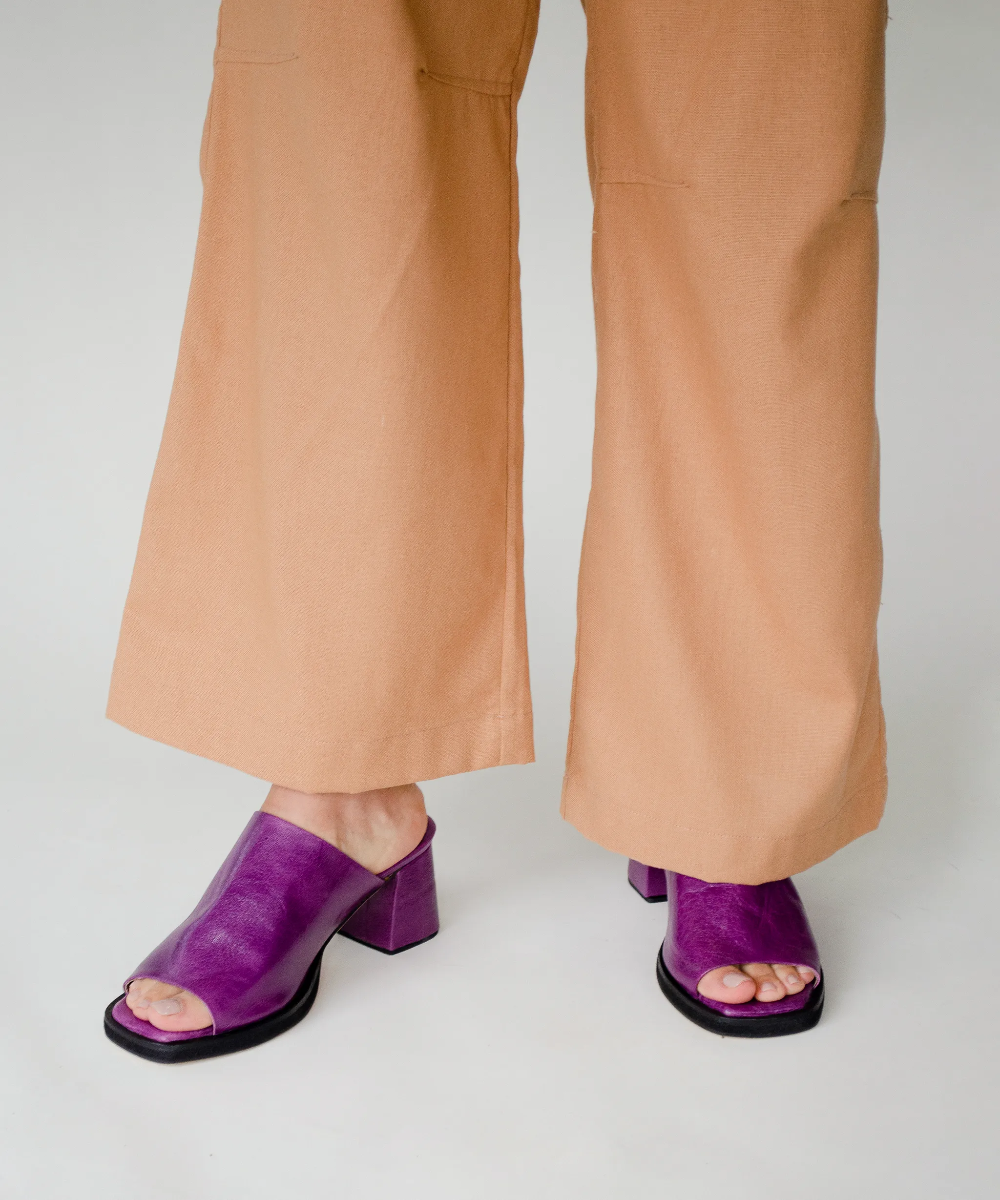 Libra Mule Sandal | Fun Dahlia