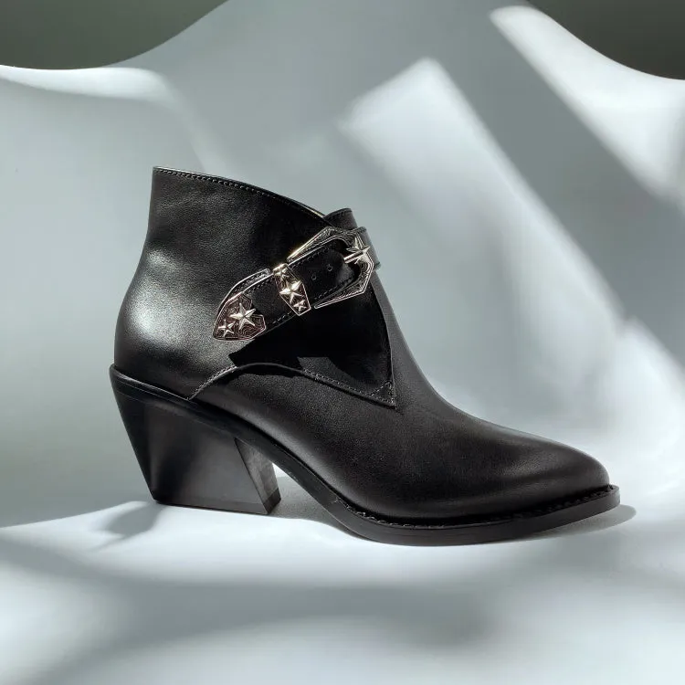 LUXE SEVEN DESIGN BUCKLE DETAIL HEELED CHELSEA BOOTS IN BLACK