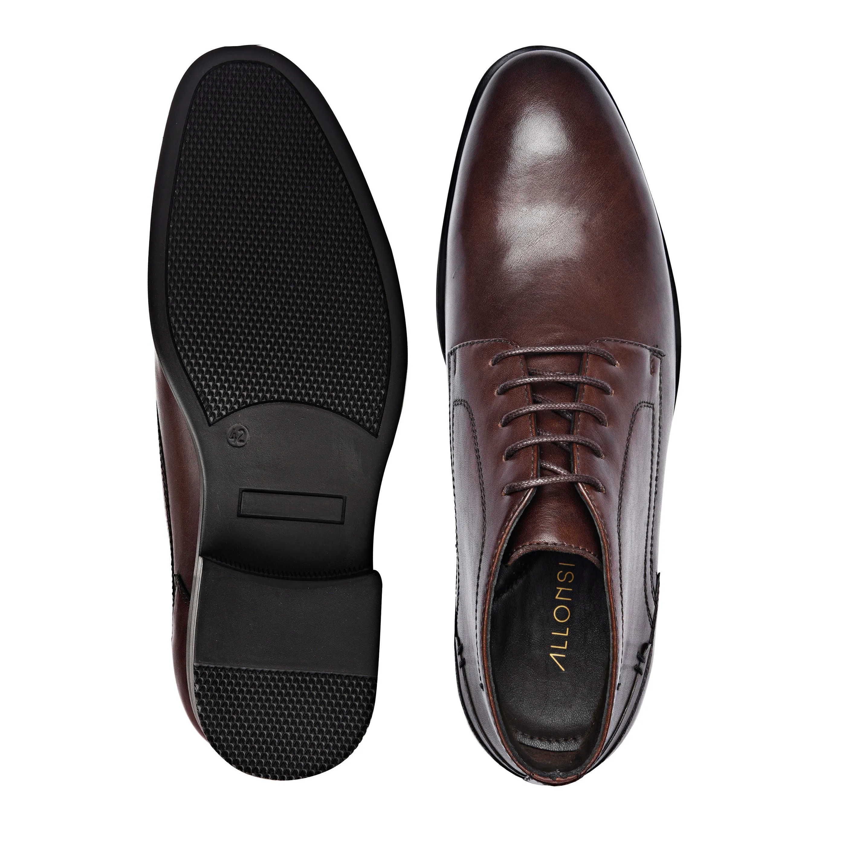 Marcos Plain Toe Chukka Boots