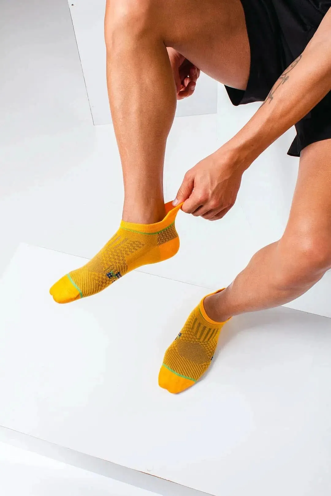 Men's Bamboo Low Cut Athletic Running Socks with Arch Support