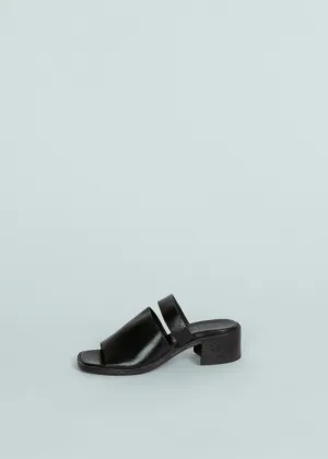 MOMA Black Leather Pecos Sandal