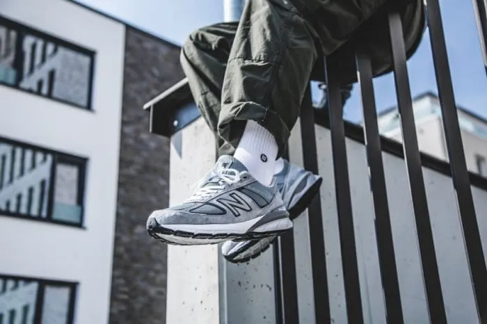 New Balance Men's 990v5 Running Shoes- Grey