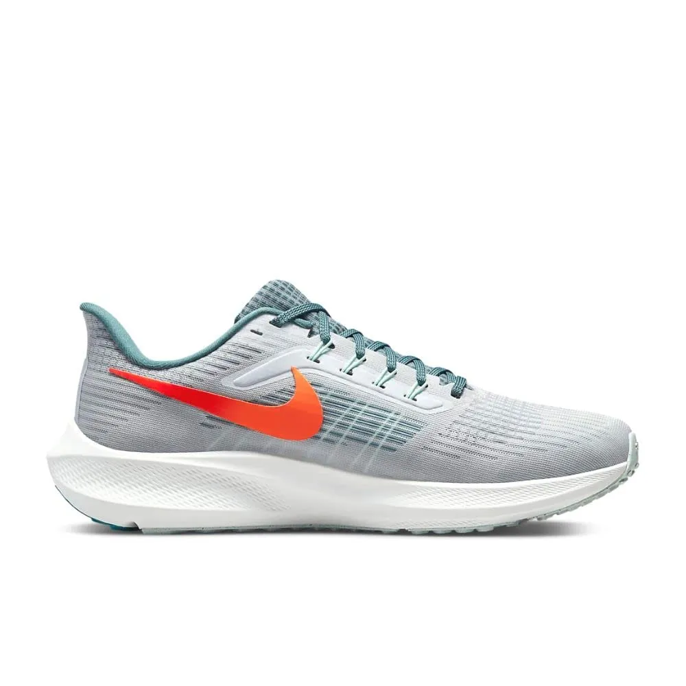 NIKE Men's Road Running Shoes, Grey, 11
