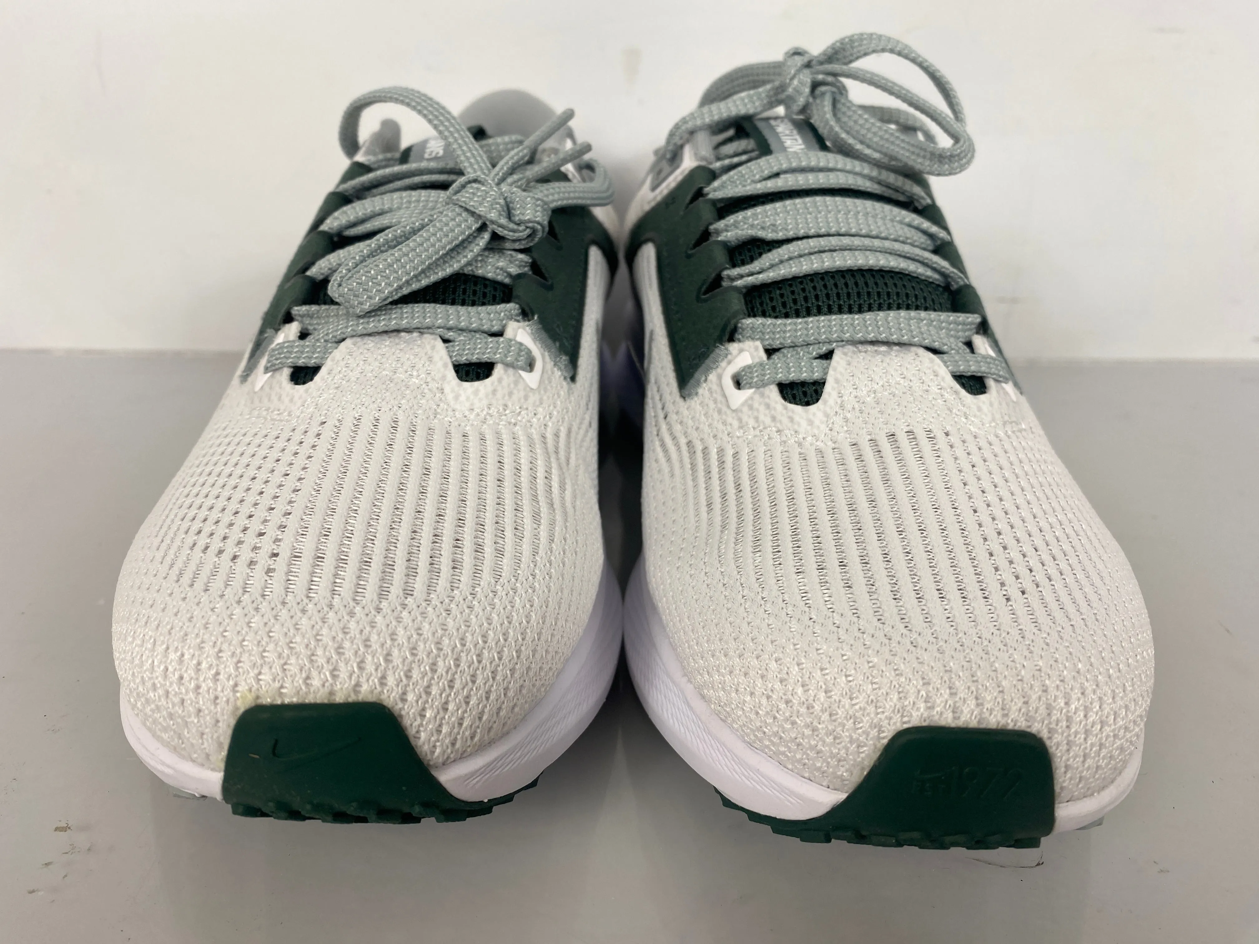 Nike White/Silver Zoom Pegasus 40 Running Shoes Men's Size 6