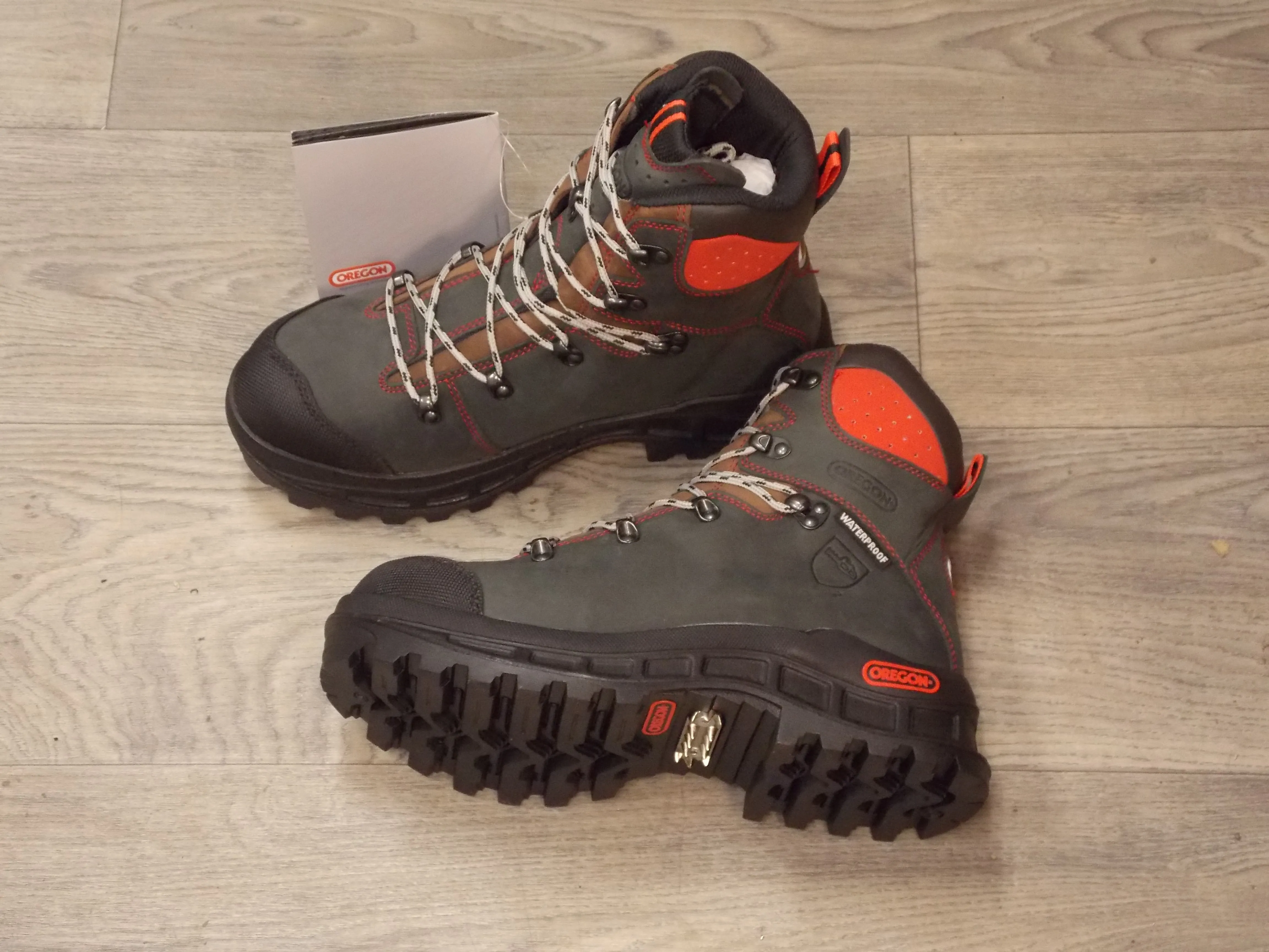 Oregon® 295450-11 Logging boots size 11