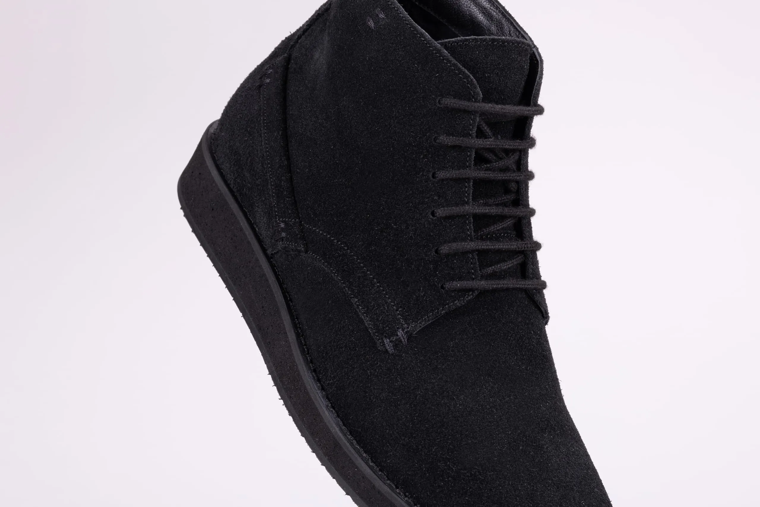 QUIVE LONDON Chukka Leather Boots