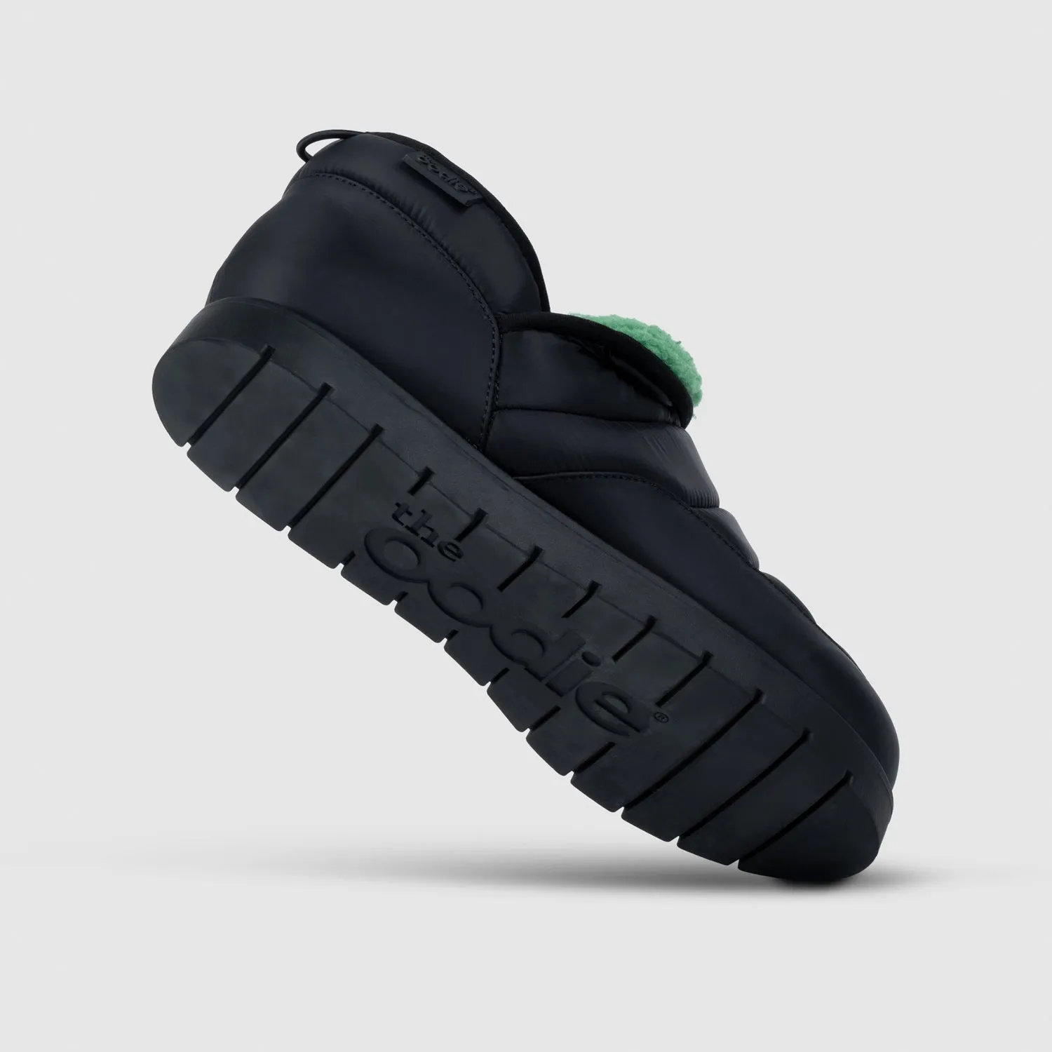 Schwarze Pufferstiefel